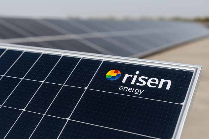 Risen Energy solar panel on rooftop – high-efficiency monocrystalline module with Risen logo, suitable for residential solar systems in Karachi.